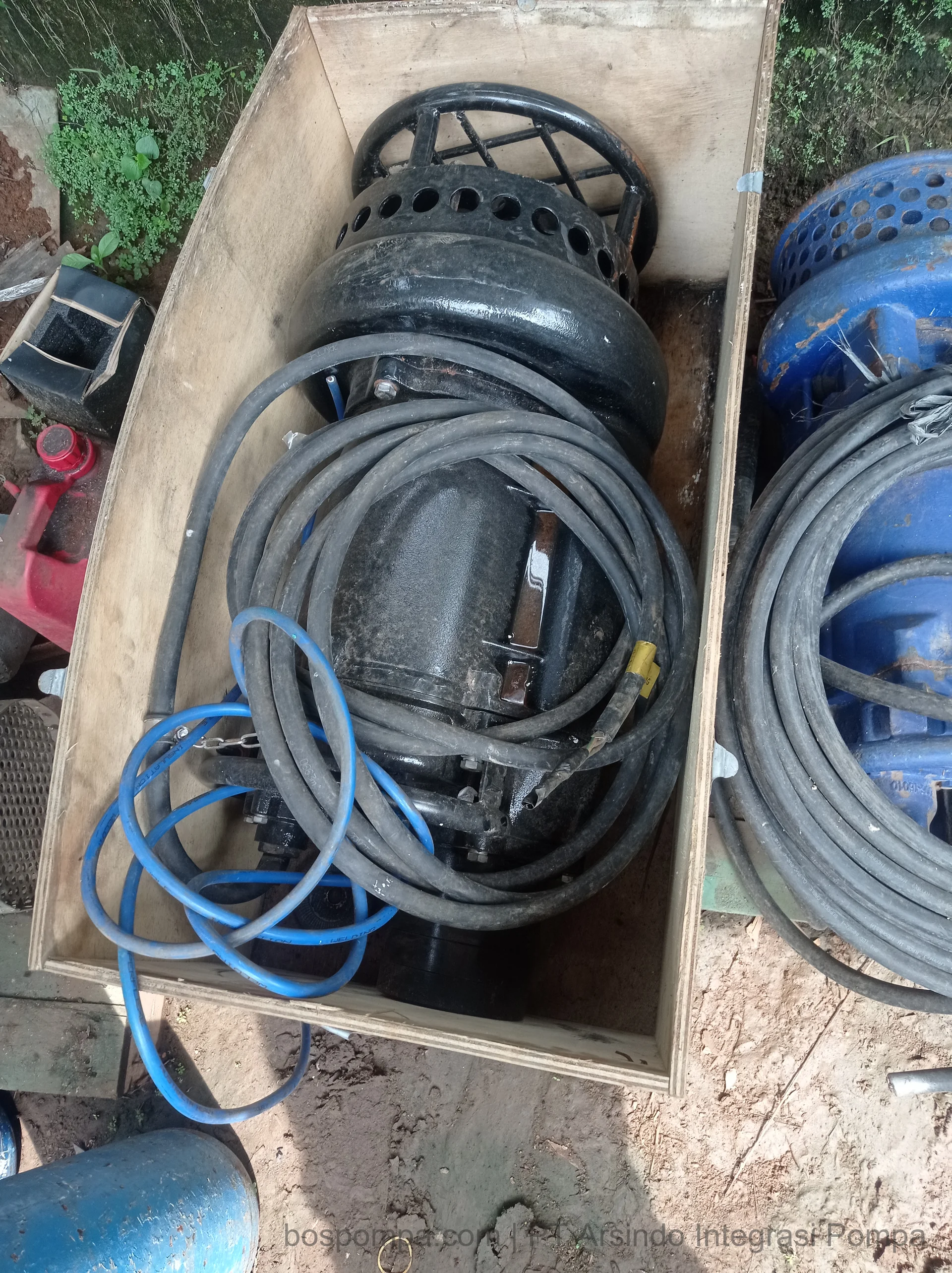 Armada rental Bos Pompa